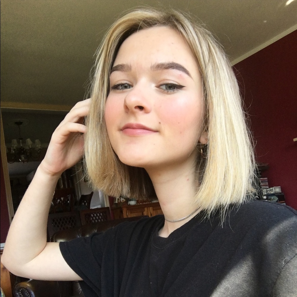 Meet your Posher, Lily